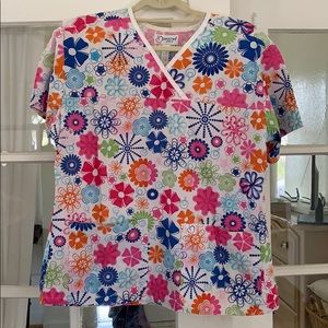 Women’s scrub top